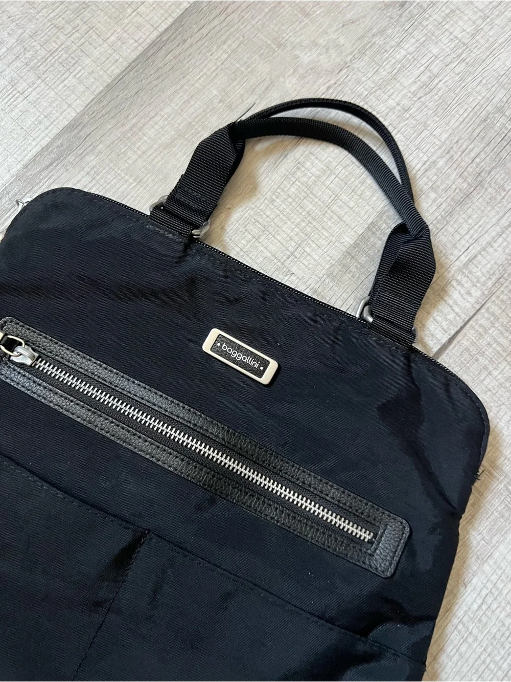 BAGGALLINI Jessica Black Convertible Backpack Tote Silver Hardware Travel